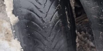 Poliția, controale stricte pe drumurile cu zăpadă: amenzi și taloane reținute în Maramureș