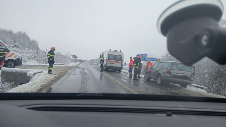 Accident rutier la Gârdani, în intersecția cu Rodina. Trafic îngreunat