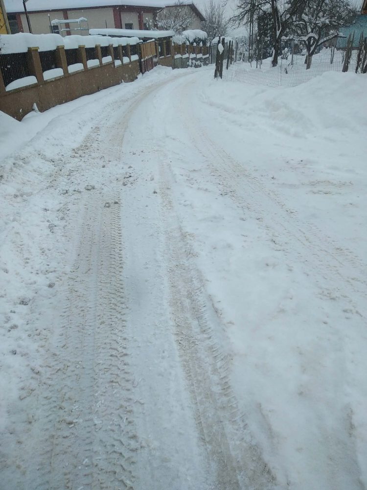Deszăpezire cu probleme la Cicârlău. Sătenii sunt revoltați