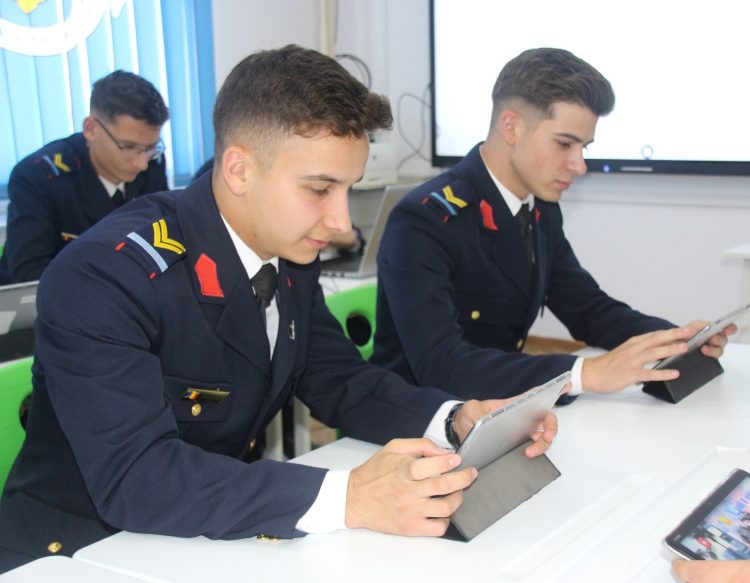 Îți dorești să ajungi elev la Colegiile Naționale Militare? Uite ce trebuie să faci