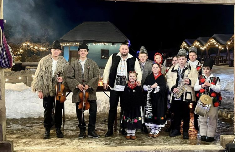 Dorin Filip, artistul maramureșean pentru care „Românii au talent” a ajuns la Cetatea Fisculașului