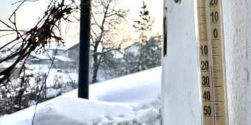 Noaptea trecută, la Târgu Lăpuș, cea mai scăzută temperatură din România: -20°C