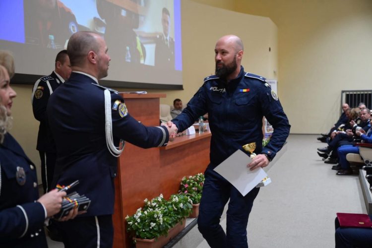 Comisar de poliție din cadrul Serviciului de Investigații Criminale, salvator în timpul liber!