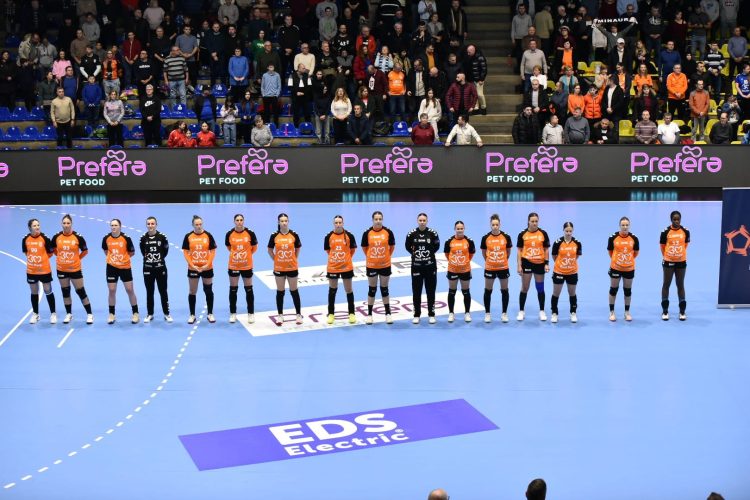 PERFORMANȚĂ INCREDIBILĂ PENTRU FETELE DE LA CS MINUAR: Victorie fără dubii și primul loc în grupă