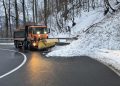 FOTO: Atenție șoferi, avalanșă pe DN 18 în Pasul Gutâi!