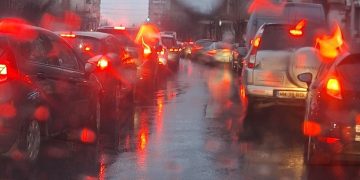 Atenție șoferi, intersecția Republicii cu Traian din Baia Mare, blocată complet!