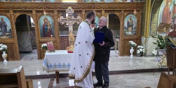 O viață de slujire la strană. Secui Nichifor, cântărețul bisericii din Satu Nou de Sus, omagiat la 84 de ani