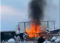 VIDEO: Incendiu la Lăpușel. O anexă arde cu flăcări uriașe