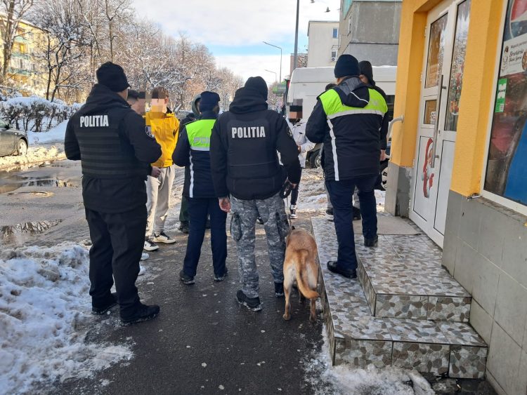 Prevenirea consumului de substanțe și a violenței, în atenția polițiștilor băimăreni