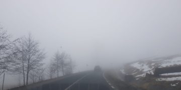 Răcire a vremii, precipitații slabe și condiții de iarnă pe drumurile din județ