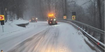 Atenție! Condiții meteo severe în Maramureș: strat de zăpadă și risc de polei