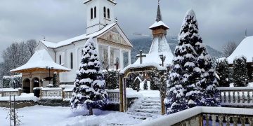 Bucurie duhovnicească la Mănăstirea Moisei, de hramul de iarnă