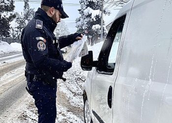 Zeci de autoturisme verificate și amenzi de peste 5.000 de lei, în urma unei acțiuni a poliției în Sighet