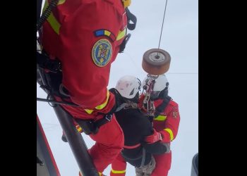 Bărbat ucrainean de 31 de ani, salvat din munte după peste 30 de ore de intervenție extremă, la minus 27 de grade,