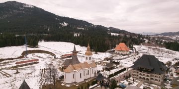 FOTO: Hramul Mănăstirii Moisei