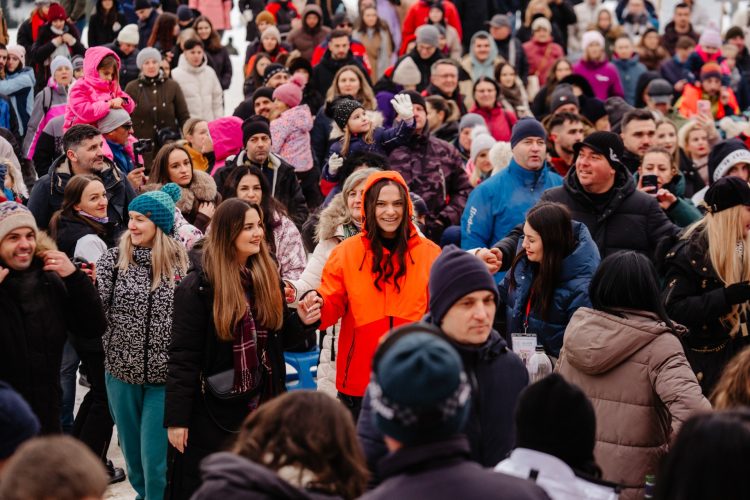 Magie pe zăpadă la Izvoare Resort: Prima ediție a evenimentului „Sărbările Zăpezii” a adus bucurie pentru întreaga familie