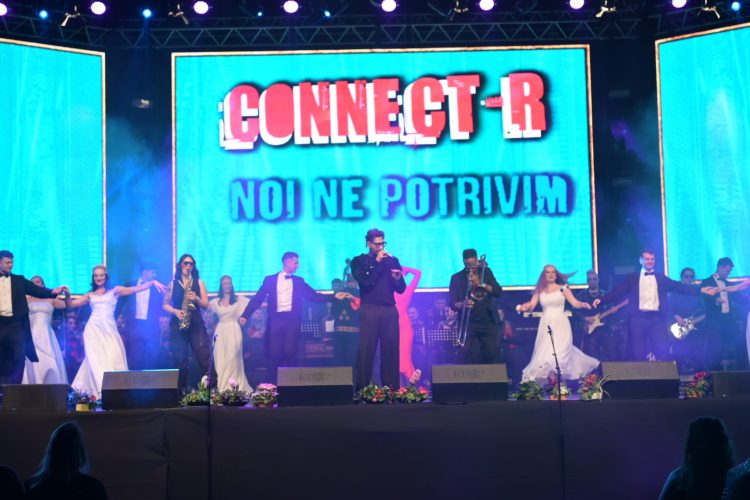Sala Sporturilor, în picioare la „Noi ne potrivim”. Spectacol total cu Ansamblul Transilvania și Connect-R. GALERIE FOTO