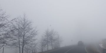 Vreme schimbătoare în Maramureș, ninsori, ceață și rafale de până la 70 km/h