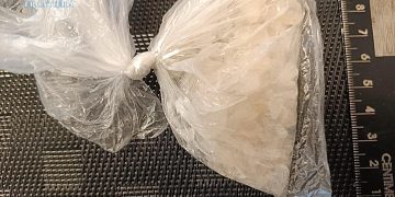 Doi tineri arestați pentru trafic de „cristal” și metamfetamină în Maramureș – foto