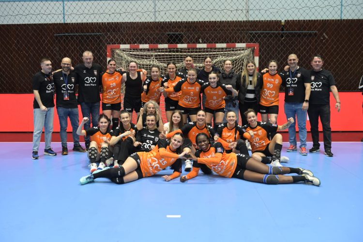 Toată lumea la sală – fetele pot obține calificarea în sferturi