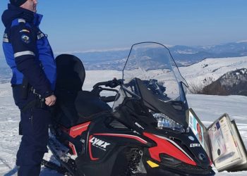 Portofel pierdut pe pârtia din Cavnic, recuperat de jandarmii montani