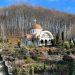 Mănăstirea din Maramureș unde se fac dezlegări de farmece și blesteme
