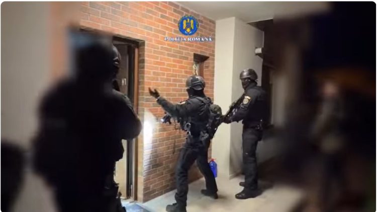 VIDEO: Percheziții la cămătari. Pretindeau dobânzi de 80%