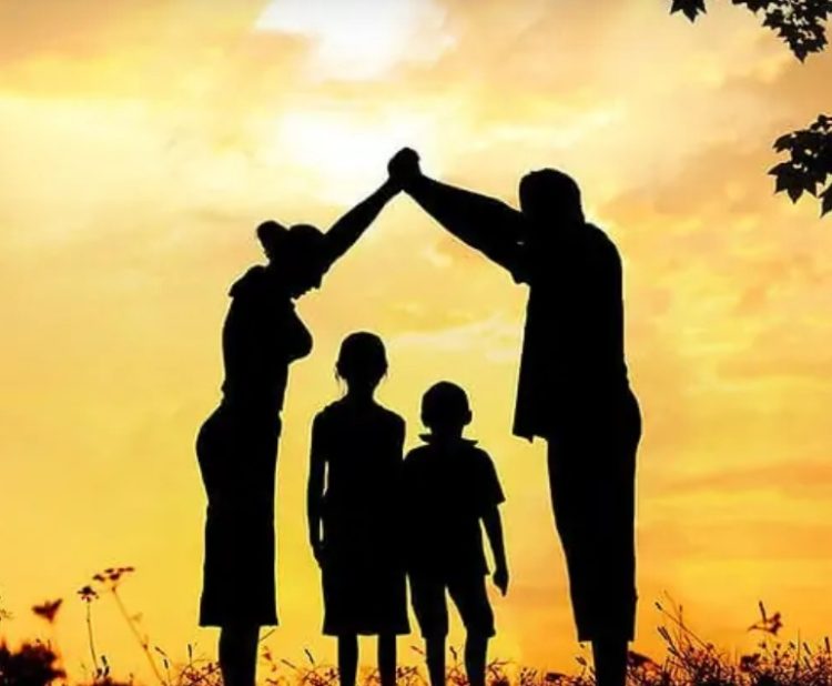 Proiect de lege. Părinții cu doi copii ar putea scăpa de impozitul pe venit