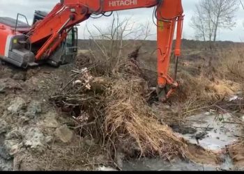 Lucrări ample pe râul Sălaj. Aproape 8 km de albie decolmatată pentru reducerea riscului de inundații