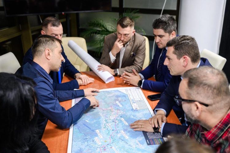 Întâlnire de lucru la Consiliul Județean Maramureș cu parlamentarii județului pentru susținerea marilor proiecte de infrastructură