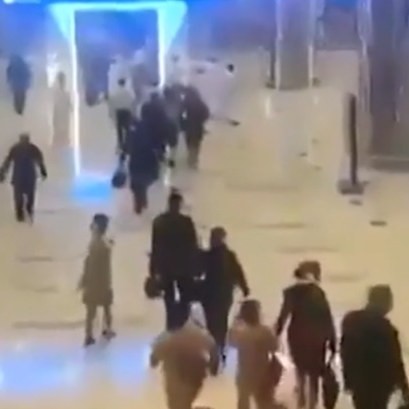 Elevi români blocați în Dubai din cauza războiului