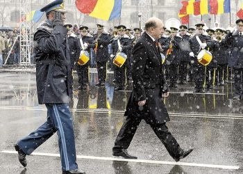 Mircea Marian: „Umbrela nucleară a Franței ne poate costa scump. Nu schimbăm politica de apărare după cum bate vântul politic”