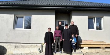 O nouă casă pentru o familie din Vălenii Șomcutei, construită prin proiectul „Construiește o casă, zidește suflete”