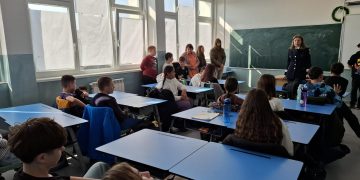 Elevii de la Liceul cu Program Sportiv din Baia Mare, informați despre riscurile consumului de droguri