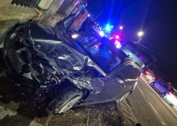 Accident rutier pe DN1C, la Iclod. Două autoturisme implicate