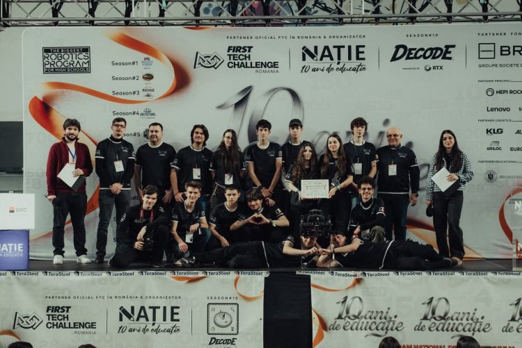 EXOROS: Din subsolul liceului la calificarea națională în robotică