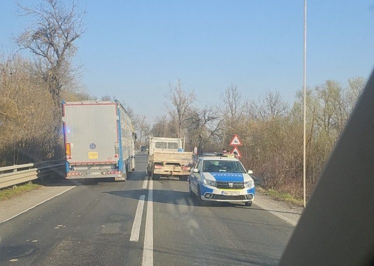 Accident rutier în zona Pădurea Stejarul