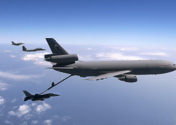 Au ajuns primele avioane-cisternă ale SUA, dislocate în România