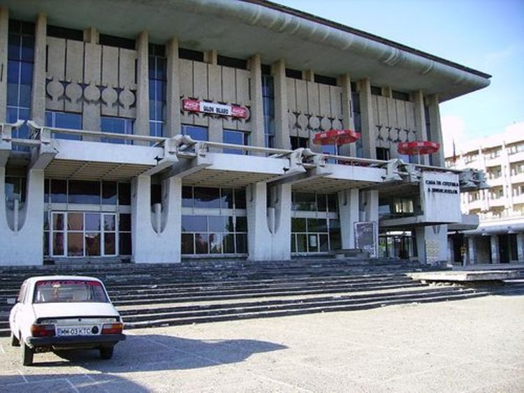 Clădire emblematică din centrul Municipiului Baia Mare revine oficial în patrimoniul orașului!