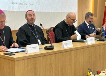 PF Claudiu: Războiul distruge chipurile și vocile, să ne rugăm pentru darul păcii!