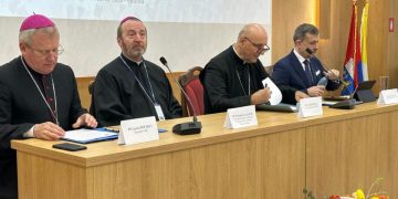 PF Claudiu: Războiul distruge chipurile și vocile, să ne rugăm pentru darul păcii!