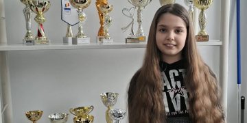Karina Rus, la doar 10 ani: gimnastă de performanță și artistă în devenire, cu primul pas în muzica populară