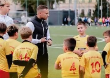 Înscrieri pentru cei mai mici sportivi: cursuri de fotbal pentru copii, în Baia Mare 