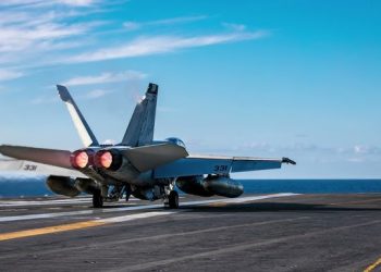 SUA au atacat în Strâmtoarea Ormuz. Au lovit cu bombe de 2 tone