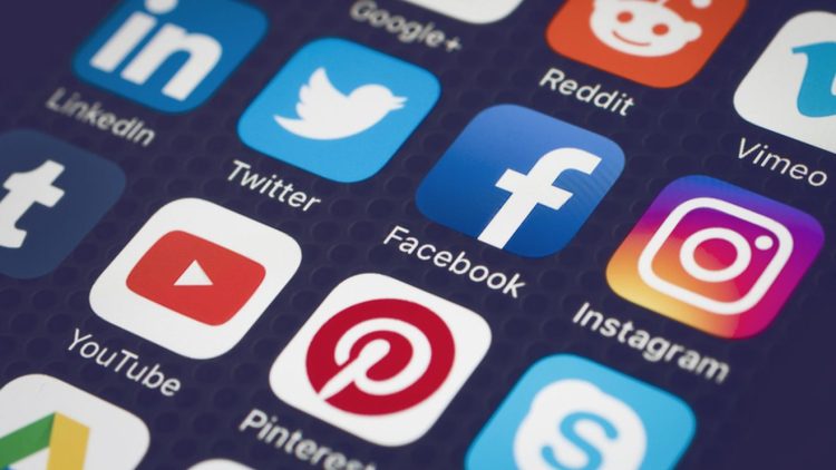 Încă o țară va interzice accesul minorilor sub 16 ani la rețelele sociale. INDONEZIA