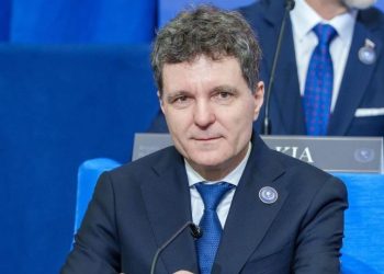 Nicușor Dan: România se implică direct in RĂZBOI! Se alătură demersului internațional pentru libertatea navigației în Strâmtoarea Ormuz