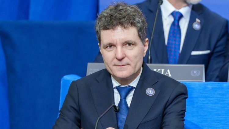 Nicușor Dan: România se implică direct in RĂZBOI! Se alătură demersului internațional pentru libertatea navigației în Strâmtoarea Ormuz