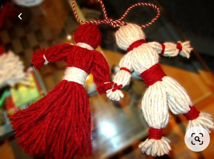 Atelier de confecționat mărțișoare pentru părinți și bunici, organizat la Parohia Ortodoxă Săcălășeni