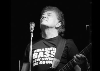 Doliu în lumea muzicii rock. A murit Mugurel Vrabete, basistul trupei Holograf