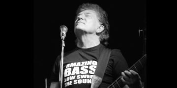 Doliu în lumea muzicii rock. A murit Mugurel Vrabete, basistul trupei Holograf